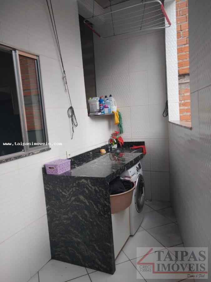 Casa à venda com 2 quartos, 79m² - Foto 2