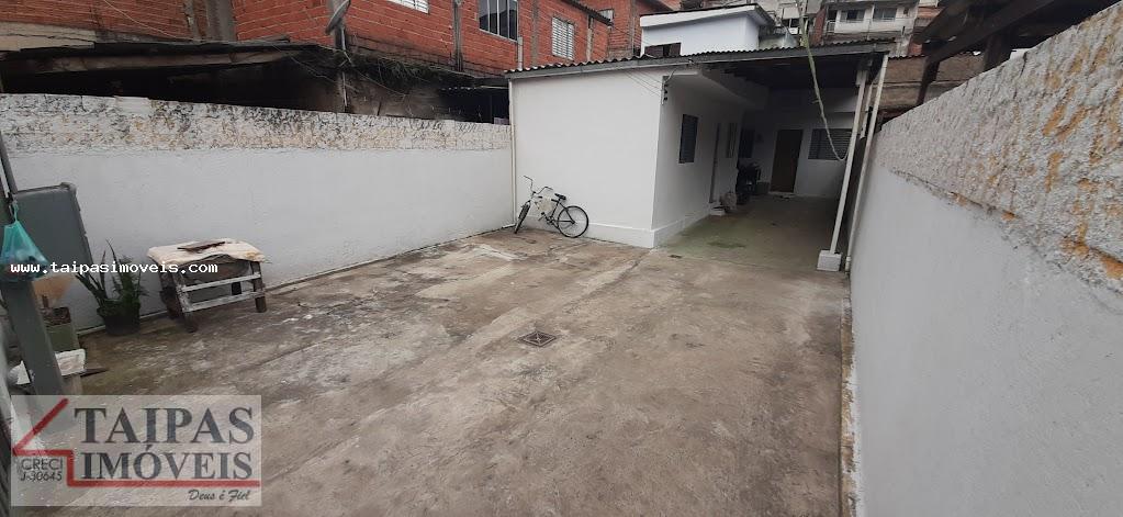 Casa à venda com 2 quartos, 150m² - Foto 3