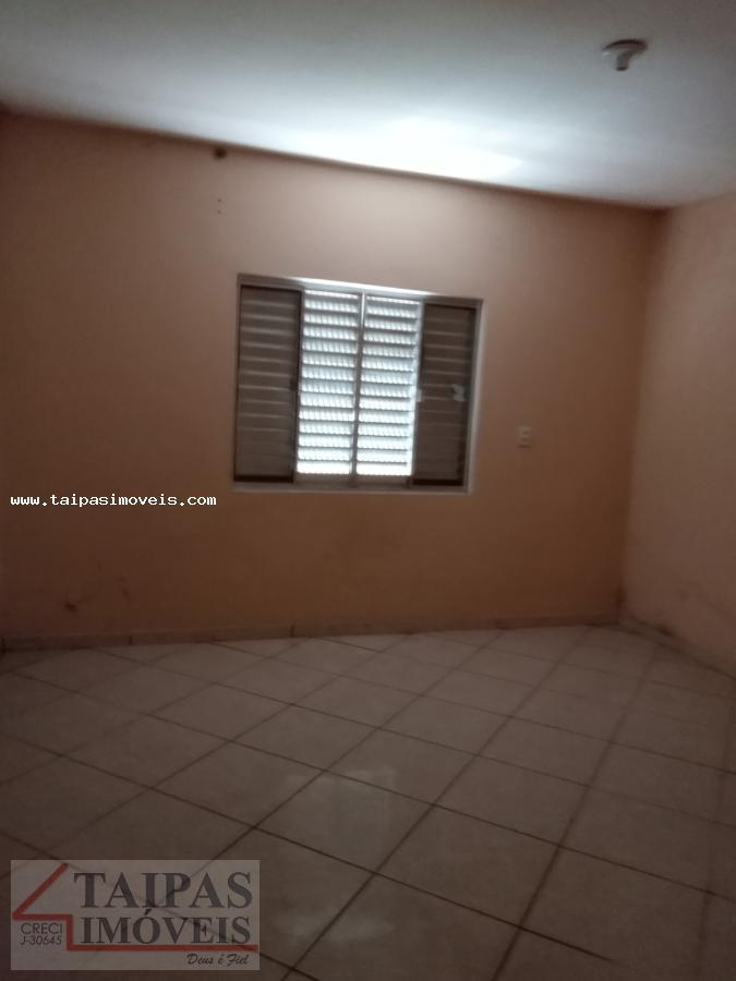 Casa à venda com 2 quartos, 250m² - Foto 9