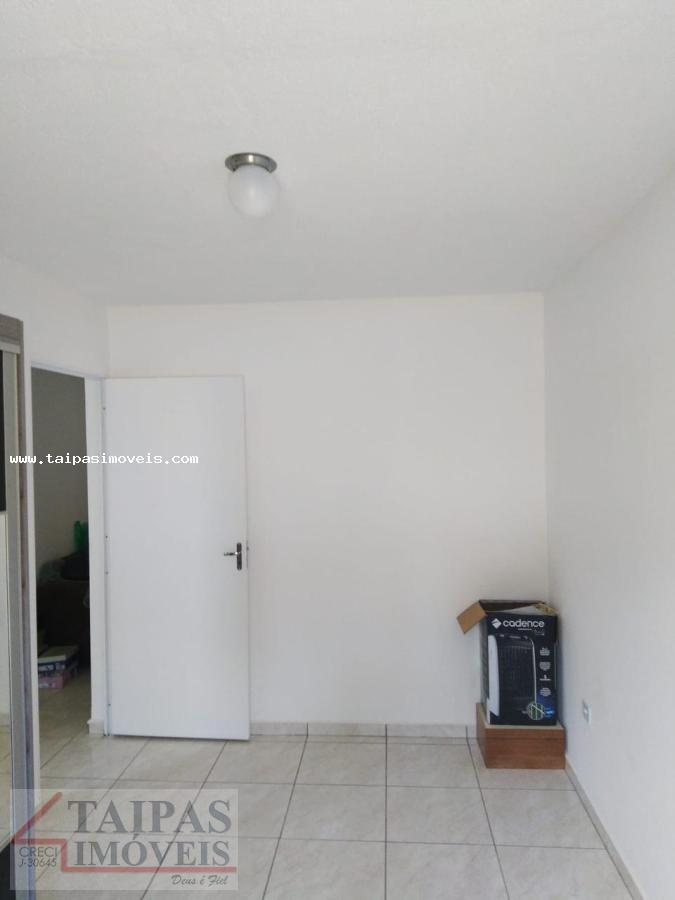 Apartamento à venda com 2 quartos, 64m² - Foto 9