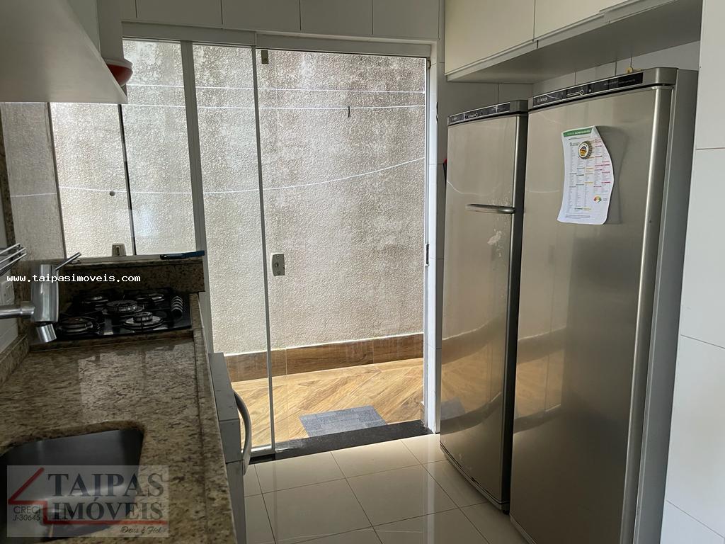 Sobrado à venda com 4 quartos, 400m² - Foto 3