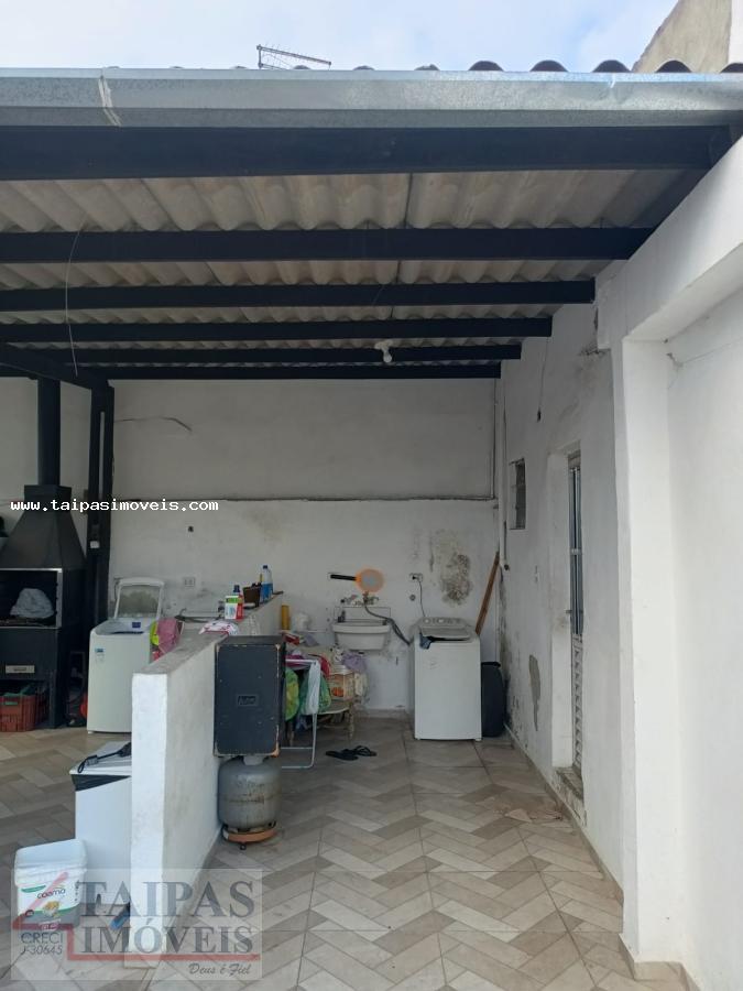 Casa à venda com 2 quartos, 180m² - Foto 9