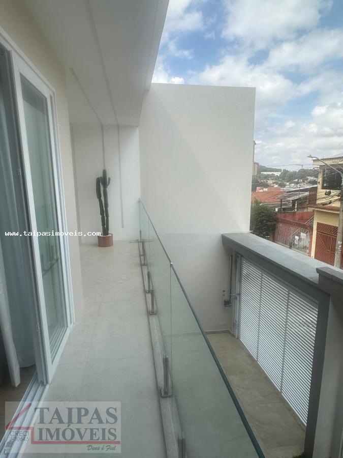 Sobrado à venda com 3 quartos, 160m² - Foto 3