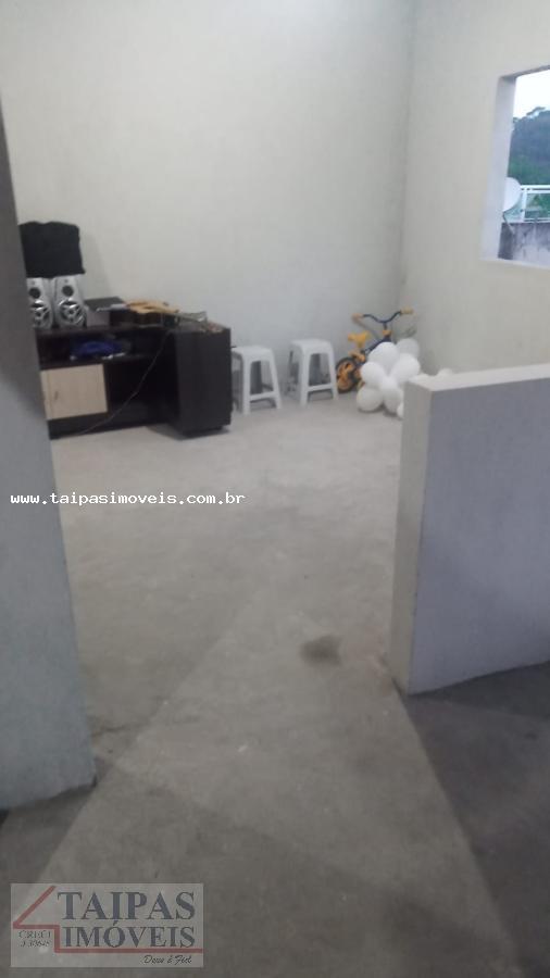 Casa à venda com 2 quartos, 200m² - Foto 7