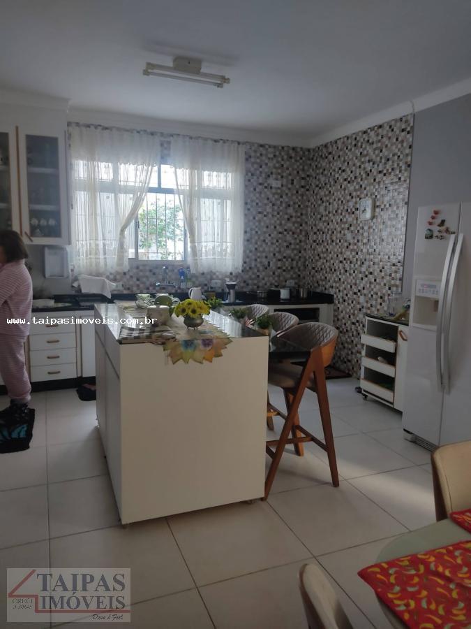 Sobrado à venda com 3 quartos, 310m² - Foto 3