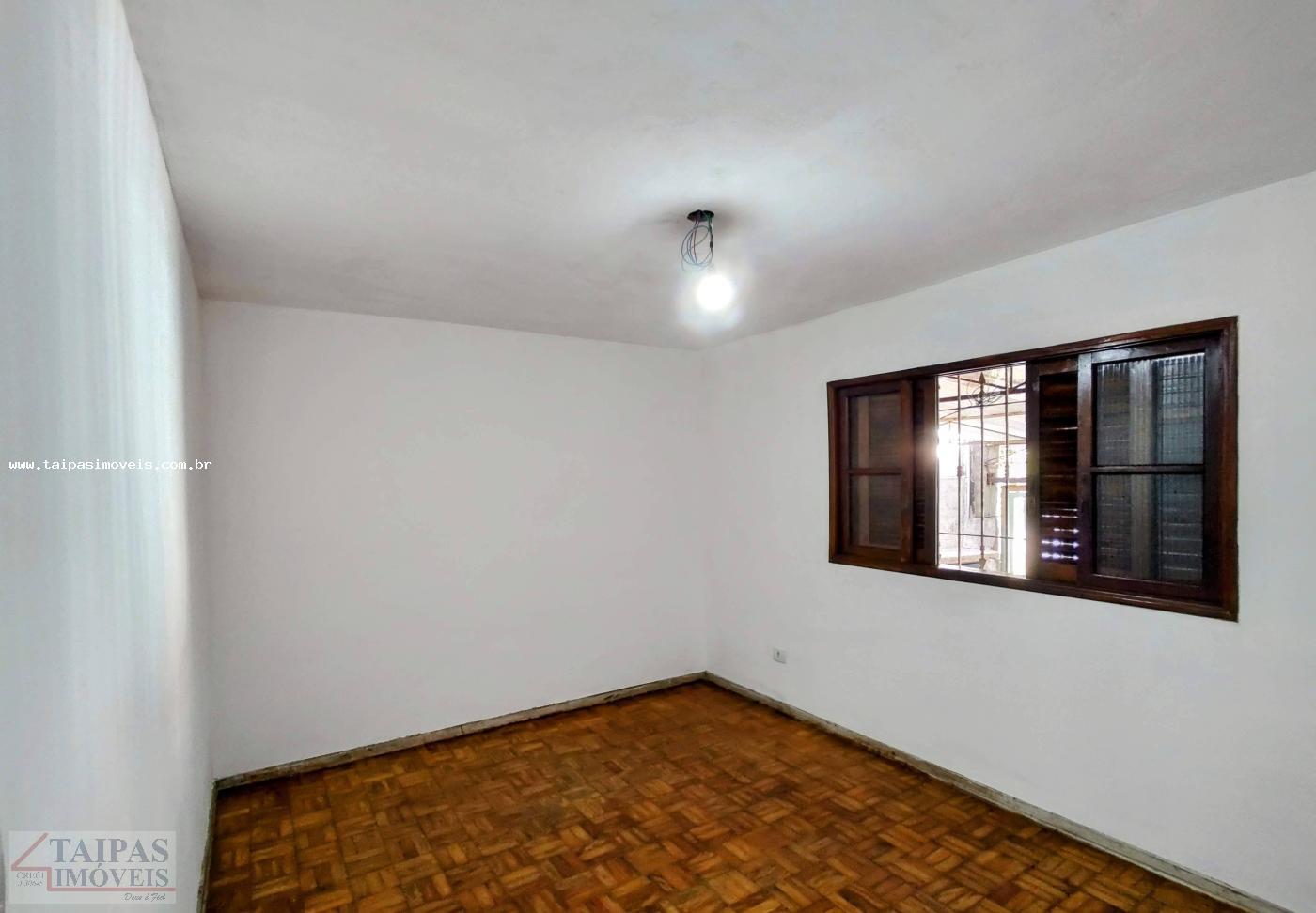 Casa à venda com 1 quarto, 126m² - Foto 3