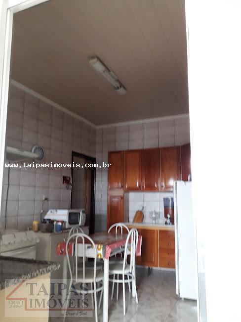 Sobrado à venda com 5 quartos, 200m² - Foto 26