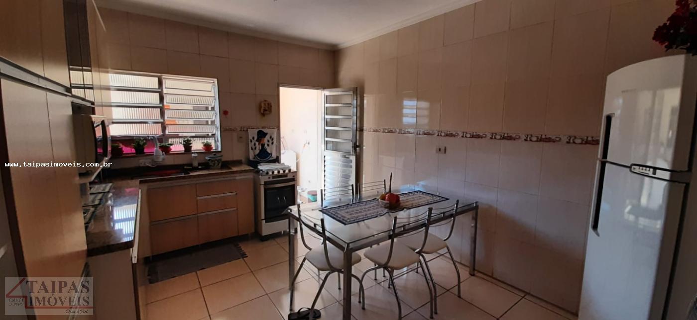 Sobrado à venda com 2 quartos, 250m² - Foto 6