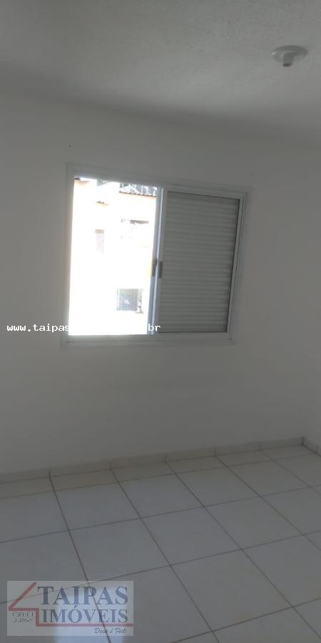 Apartamento à venda com 2 quartos, 55m² - Foto 11