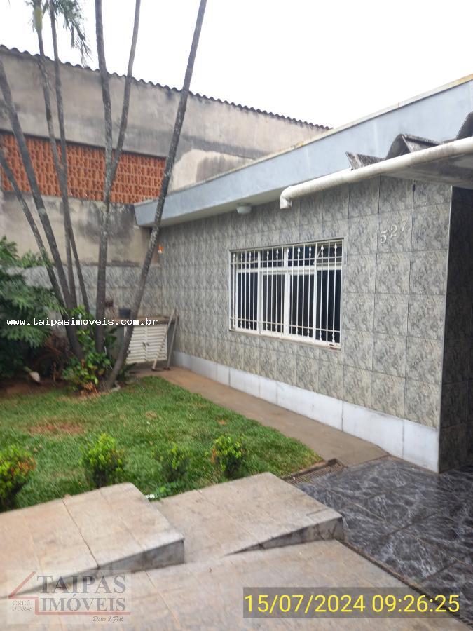 Casa à venda com 3 quartos, 250m² - Foto 3