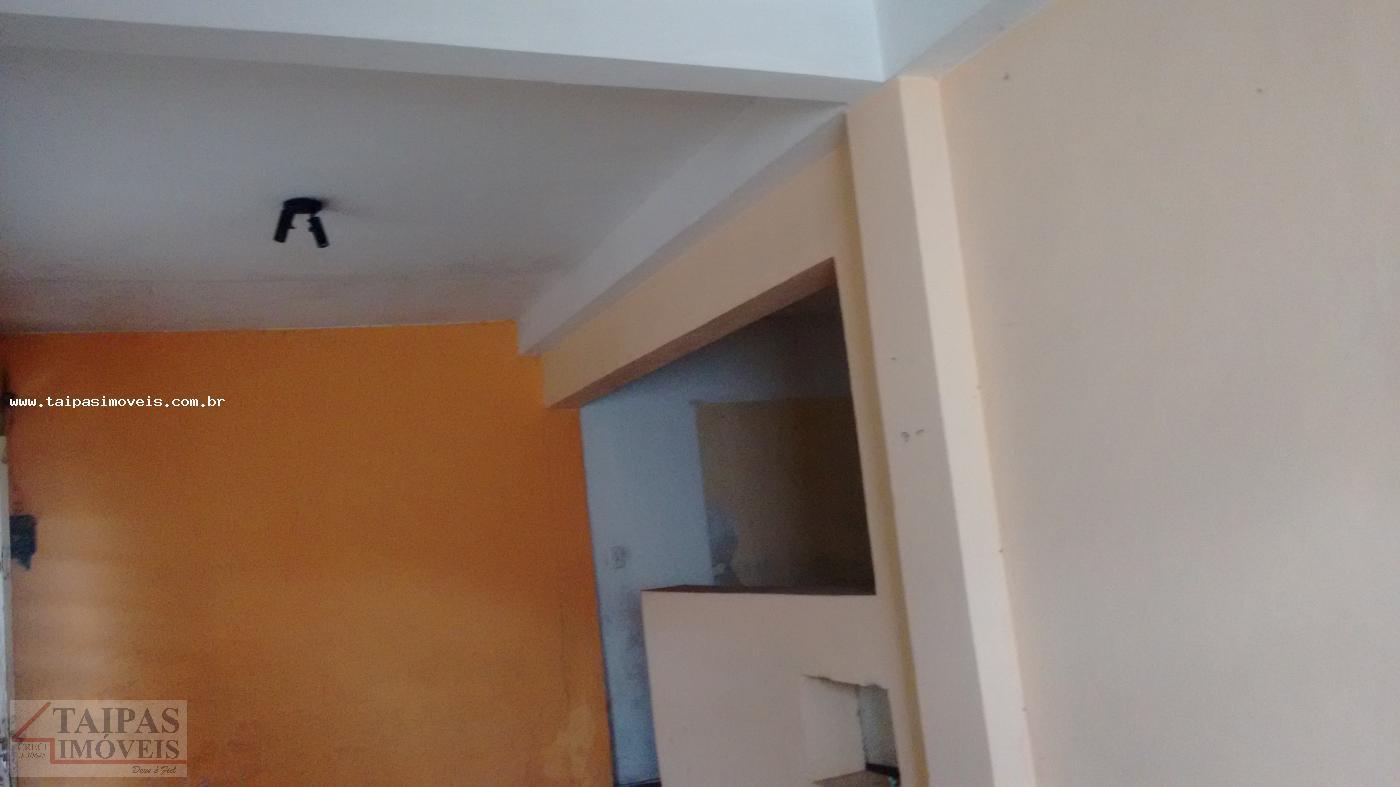 Casa à venda com 2 quartos, 250m² - Foto 18