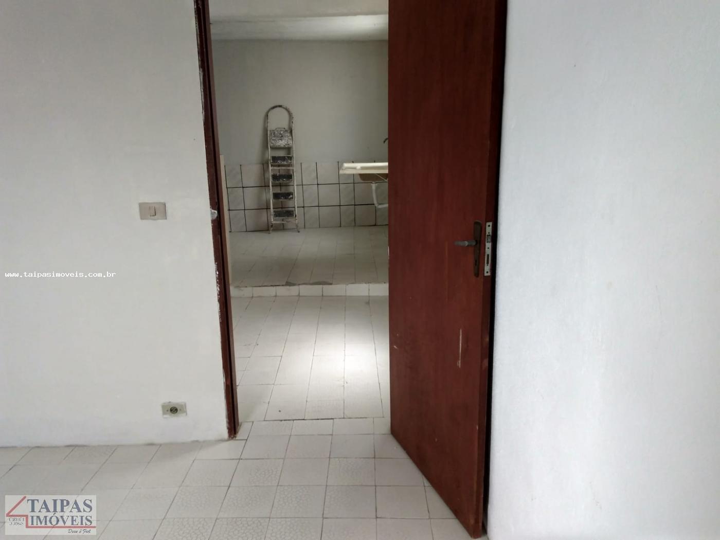 Casa à venda com 2 quartos, 130m² - Foto 15